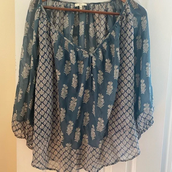 Joie Elegant Silk Blue Floral Women's Top M - Picture 2 of 10